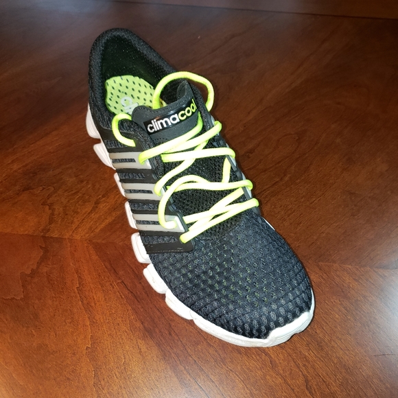 Everything You Know About Running Shoes Is Wrong Everything You Know About Running Shoes Is Wrong